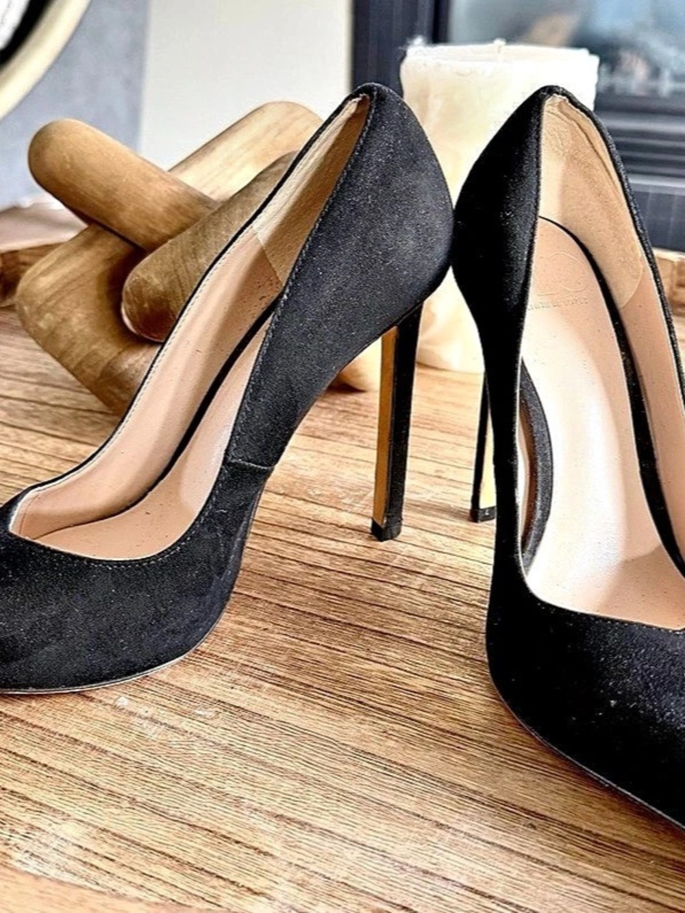 JLO Classic Black Pumps